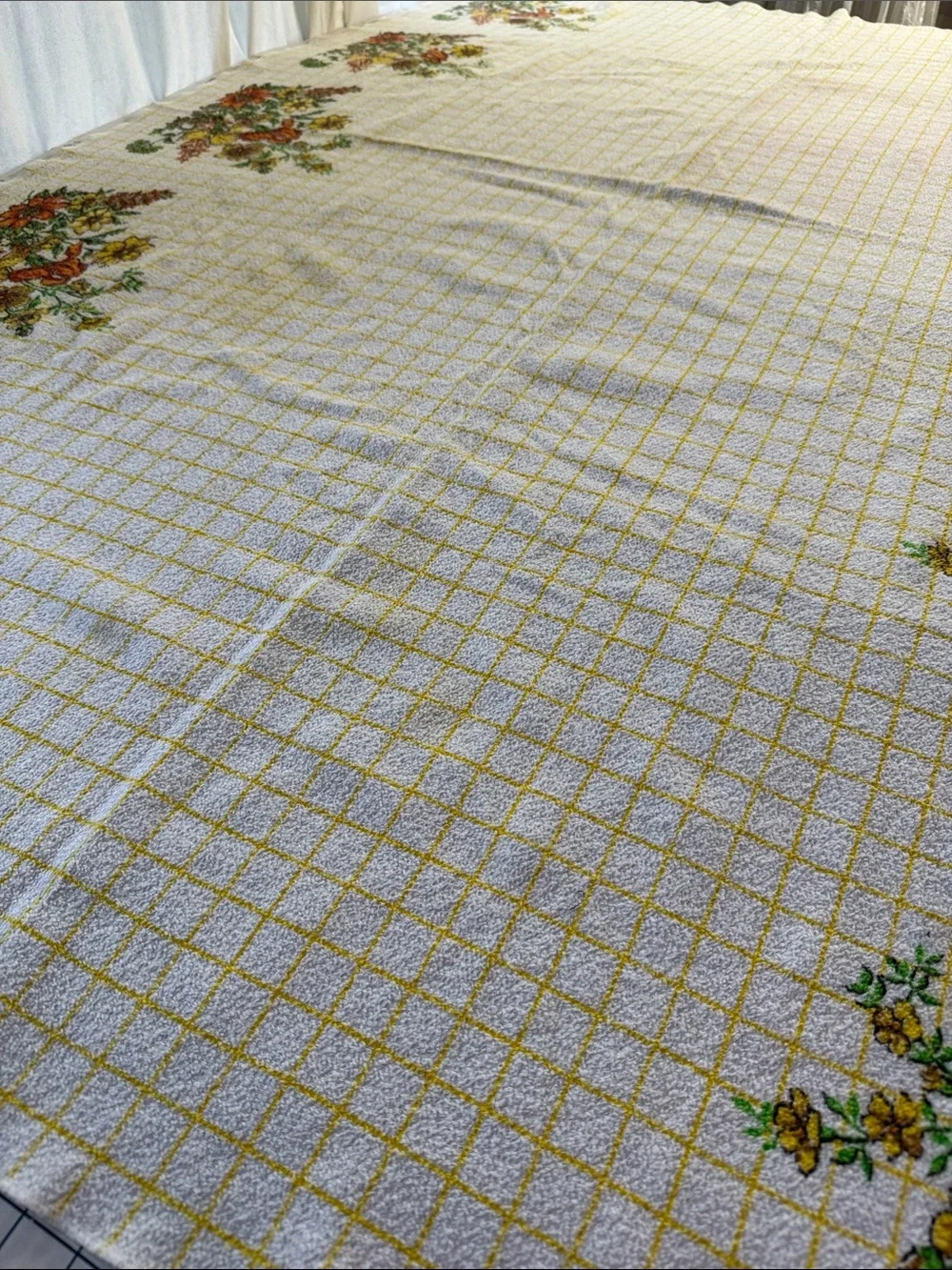 Vintage 1970s Terry Cloth Tablecloth 66 x 46 Harvest Floral Yellow Grid Cottage